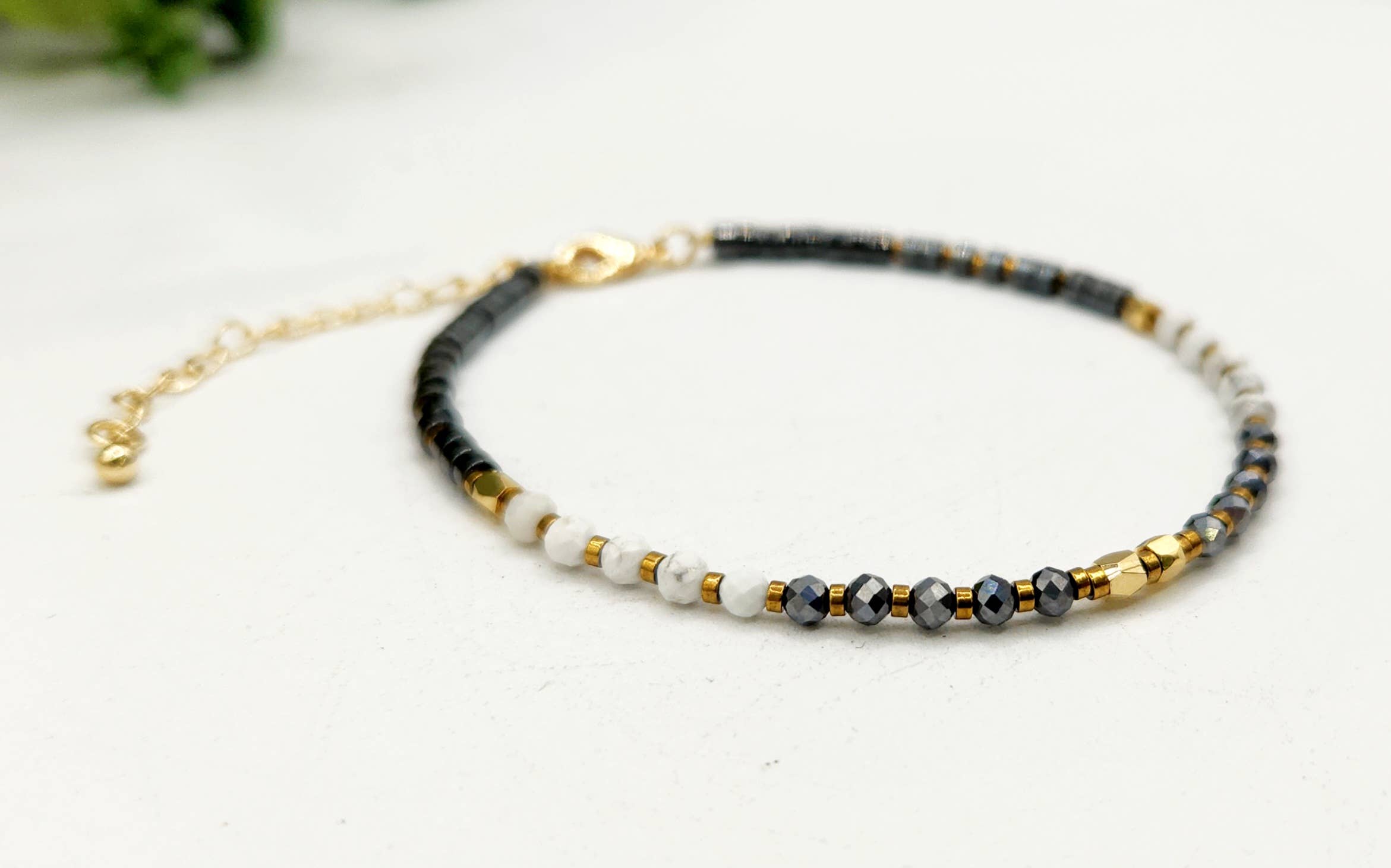 PAIN RELIEF-Terahertz/Howlite/Hematite Bracelet-3mm